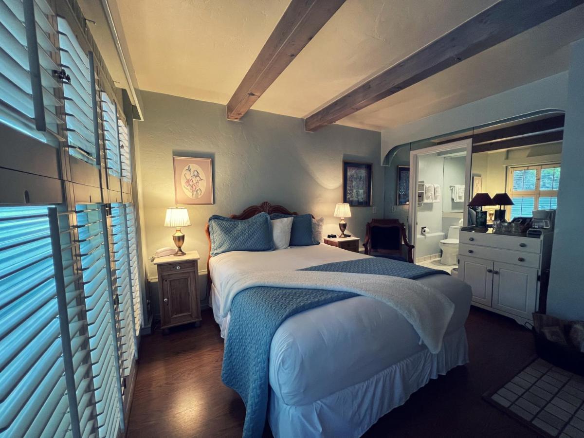 Carmel Garden Inn Luaran gambar