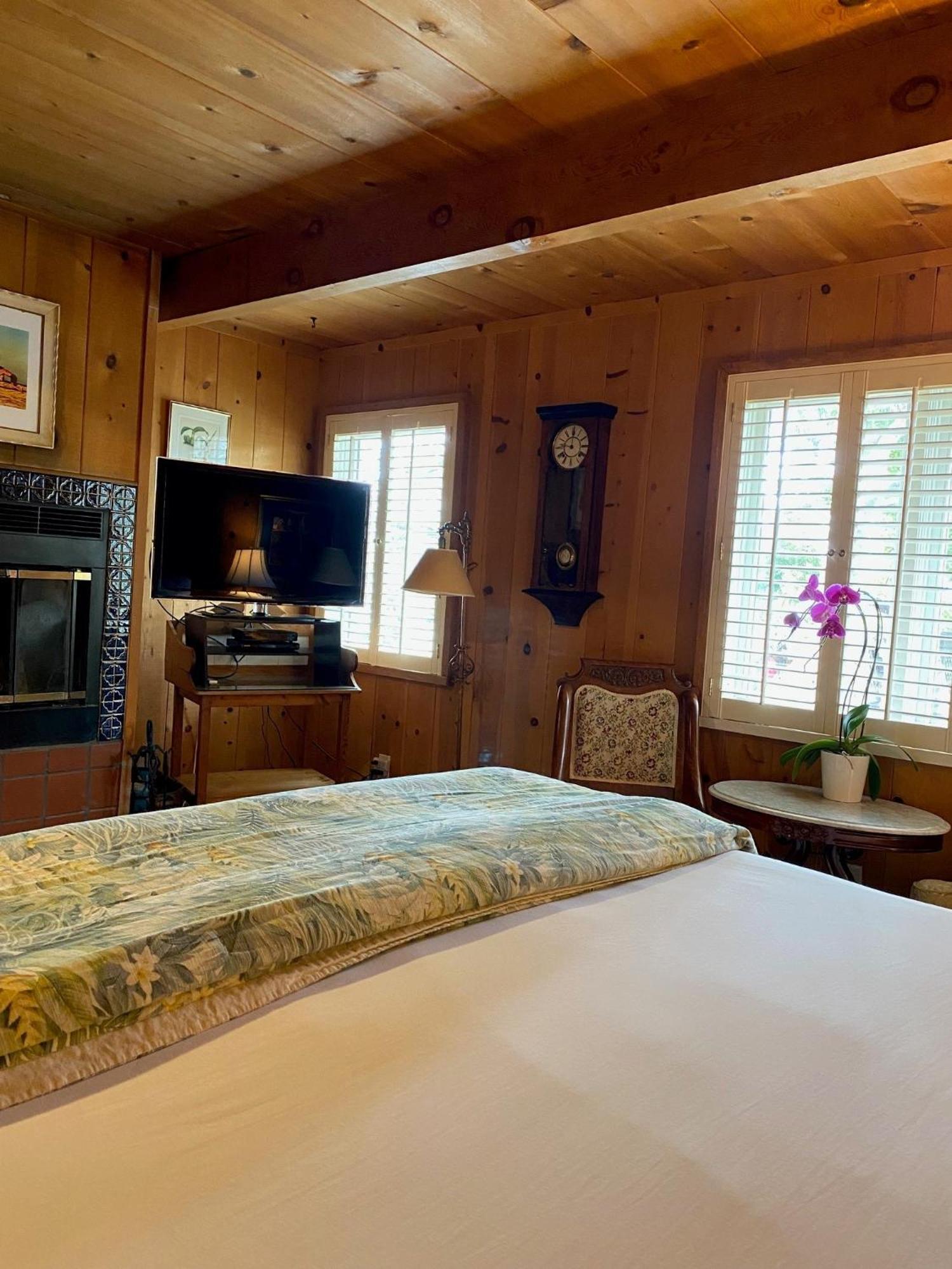 Carmel Garden Inn Luaran gambar