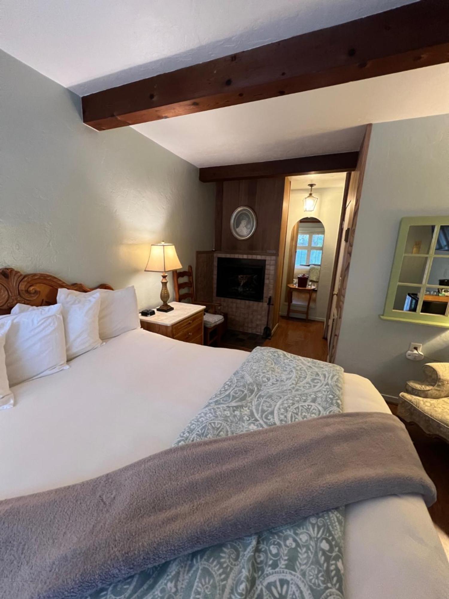 Carmel Garden Inn Luaran gambar