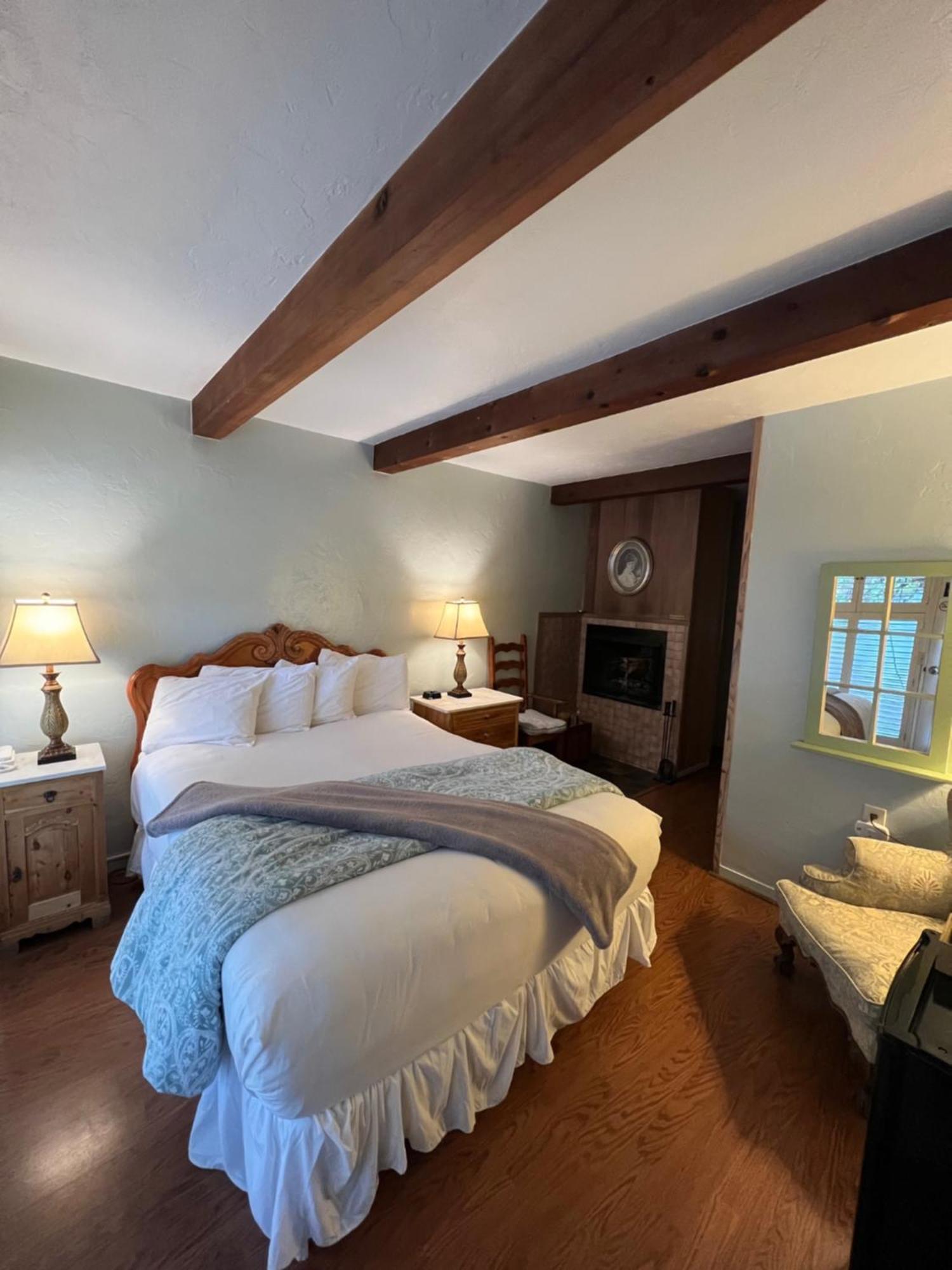 Carmel Garden Inn Luaran gambar