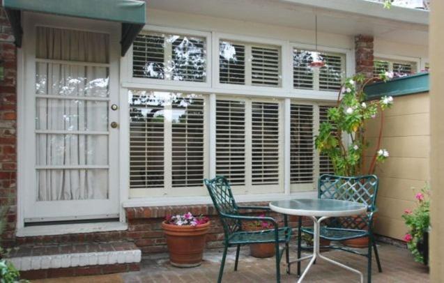 Carmel Garden Inn Bilik gambar